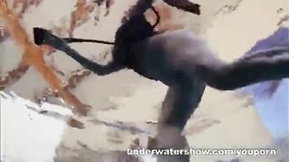 A sexy girl is fucking in the swimming pool without clothes