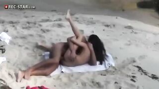 Real hidden shooting on the beach with a sexy teen