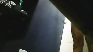 A girl has no shame and cums in the shower in front of a camera