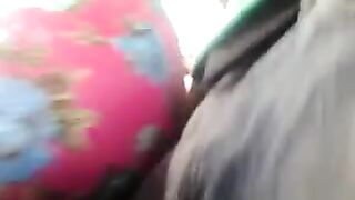 A riser rubs his dick on the vagina of a woman on the bus