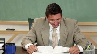 The student got a good mark from the teacher thanks to blowjob