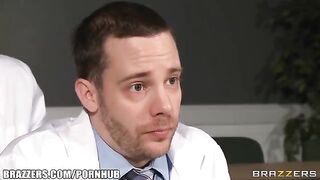 A girl came to the doctor-tutor to one of the interns