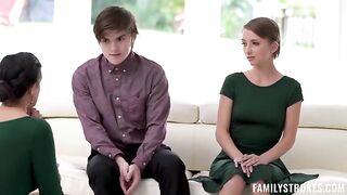 The stepson fucked a young stepmother during the holidays