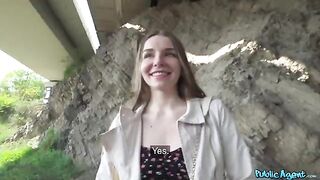 A girl agreed to have sex with me for a couple hundred bucks
