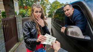 Fella fucked a girl in her car for money