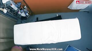 Lucky masseur screwed 19-year-old Latina after oiling her body