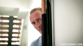 Lick my pussy while I’m on the phone with my husband