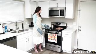A modern girl does not mind fucking with everyone, even with a friend’s boyfriend