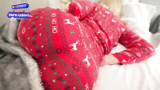 The stepmother received a sexy gift from her stepson for Christmas