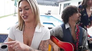 Can you make a blowjob without passion? An experiment on a friendly blowjob