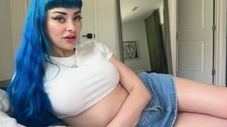 A girl with big boobs is always attractive, especially as a step-sis