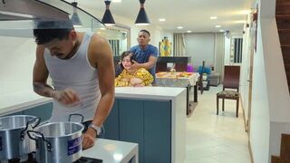 Babe fucked before dinner with the best friend in the kitchen
