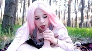 Her mouth is always hungry! Cute girl proves it in a steamy video!