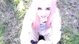 Her mouth is always hungry! Cute girl proves it in a steamy video!