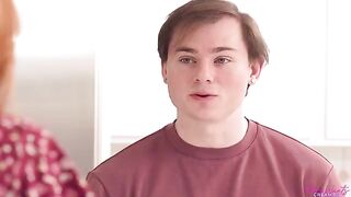 The stepmother served her pussy instead of dessert on the kitchen table