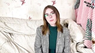 Hypnosis with boobs, learning rules has never been so easy - a hot and exclusive scene
