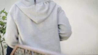 The art of oral sex for her, a masterpiece on the bed