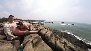 A fat ass Asian girl got fucked outdoors with a happy end