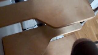 A young girl relaxes with her vibrating ass, doing a great blowjob