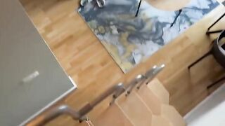 A young girl relaxes with her vibrating ass, doing a great blowjob