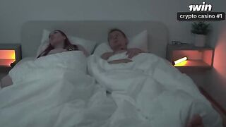 A guy came to his stepmom’s bed for sex