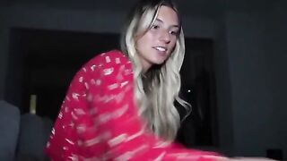 The guy masturbates and his stepsister tries to catch all the sperm with her mouth
