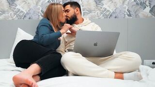 A perfect girl seduces a boy and he cum in her pussy